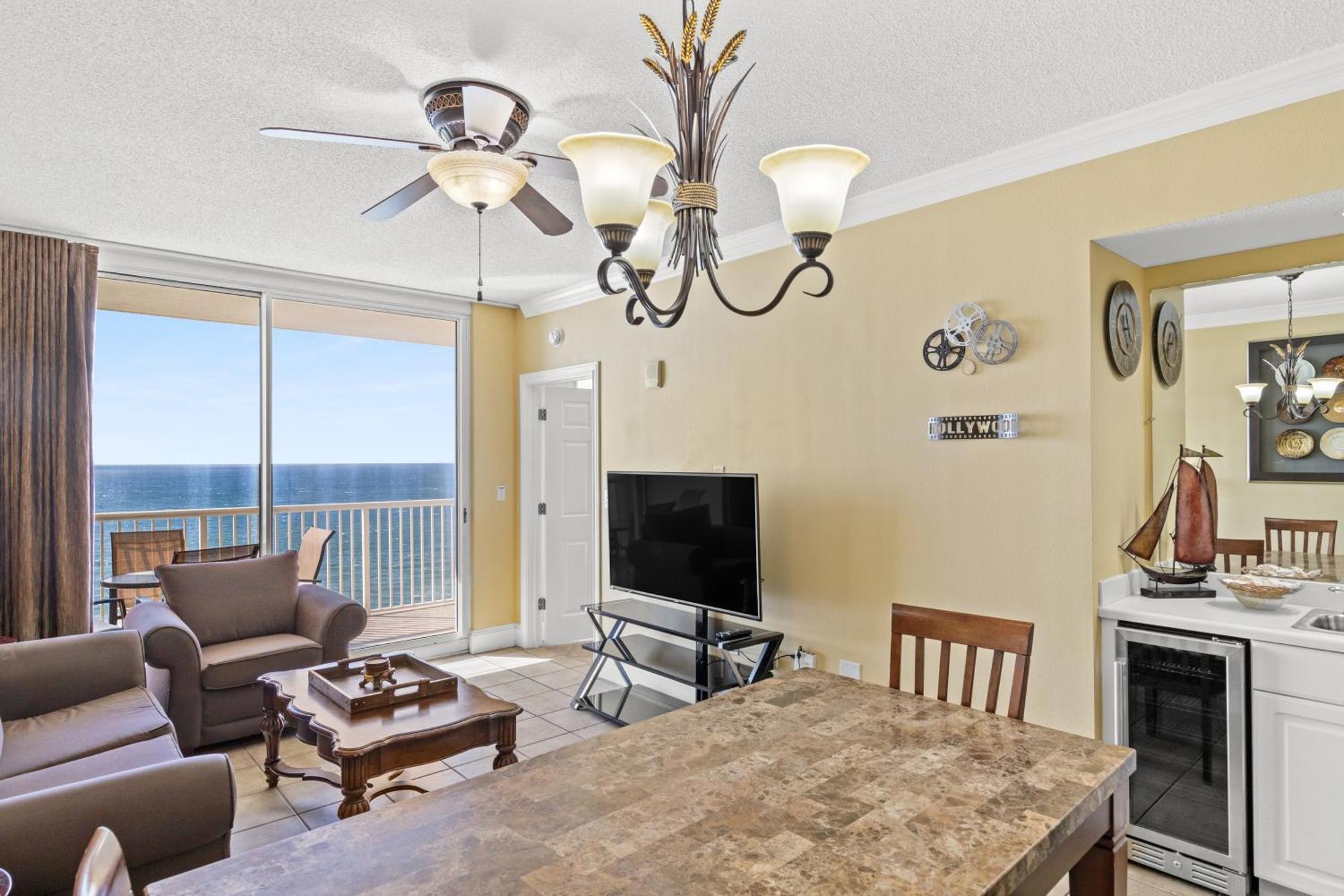 Official Majestic Beach Resort - Over 60 Units - All Ocean Front, Panama City Beach, Fl Quarto foto