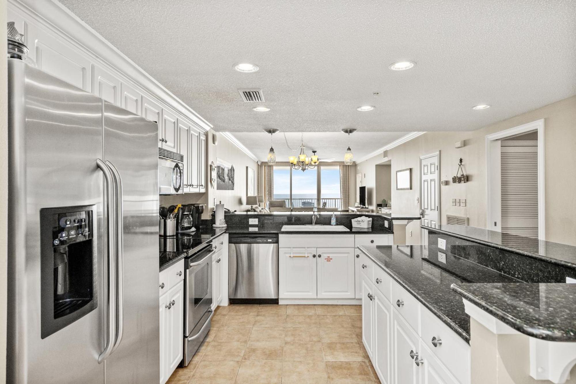 Official Majestic Beach Resort - Over 60 Units - All Ocean Front, Panama City Beach, Fl Quarto foto