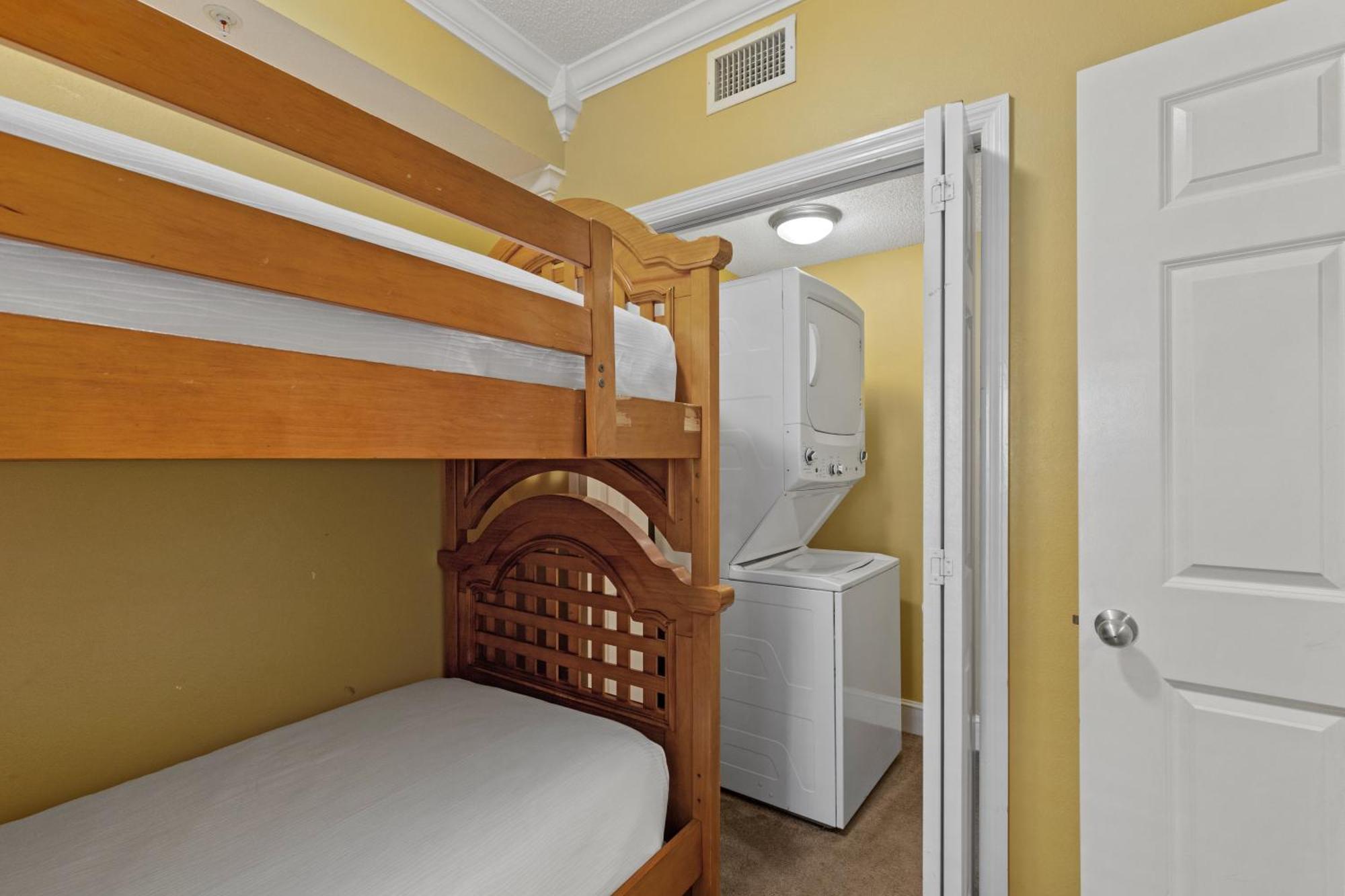 Official Majestic Beach Resort - Over 60 Units - All Ocean Front, Panama City Beach, Fl Quarto foto
